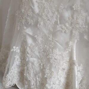 Elegant White Lace Dress